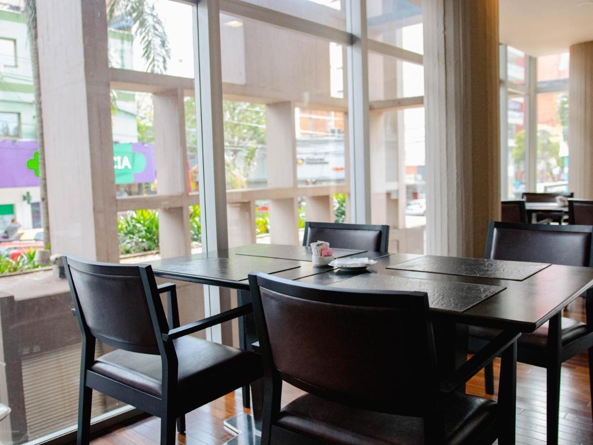 Bagu Urbano Hotel Posadas Eksteriør billede