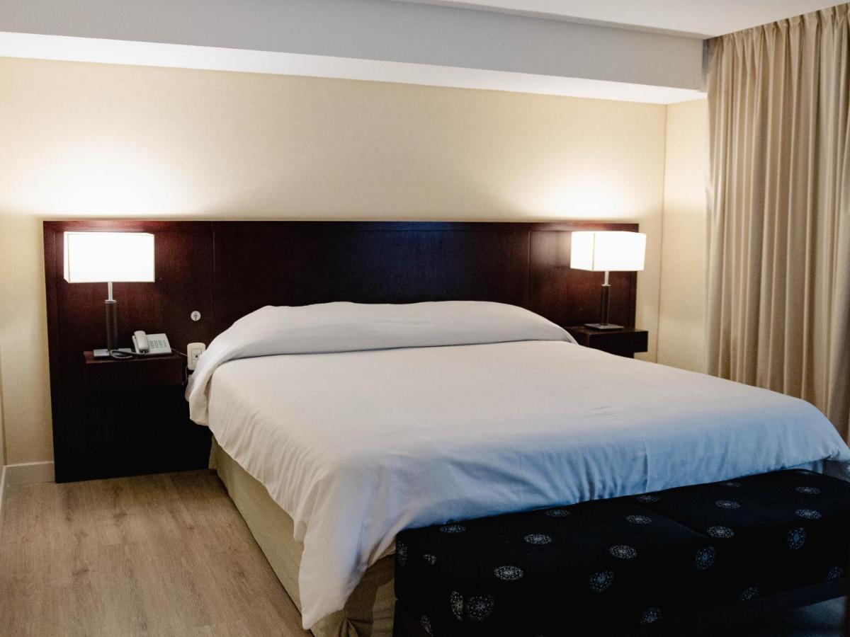 Bagu Urbano Hotel Posadas Eksteriør billede