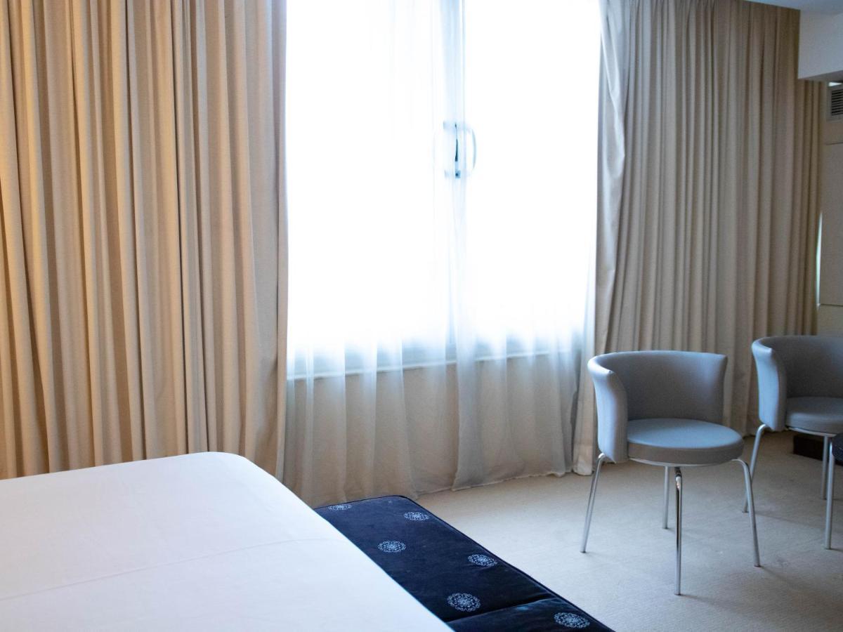 Bagu Urbano Hotel Posadas Eksteriør billede